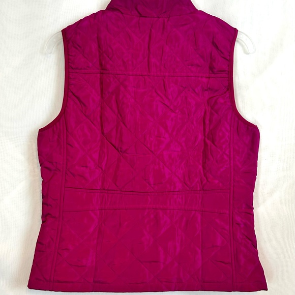 New Women’s Lightweight Quilted Zippered Front Vest / Fits Medium - Picture 4 of 7